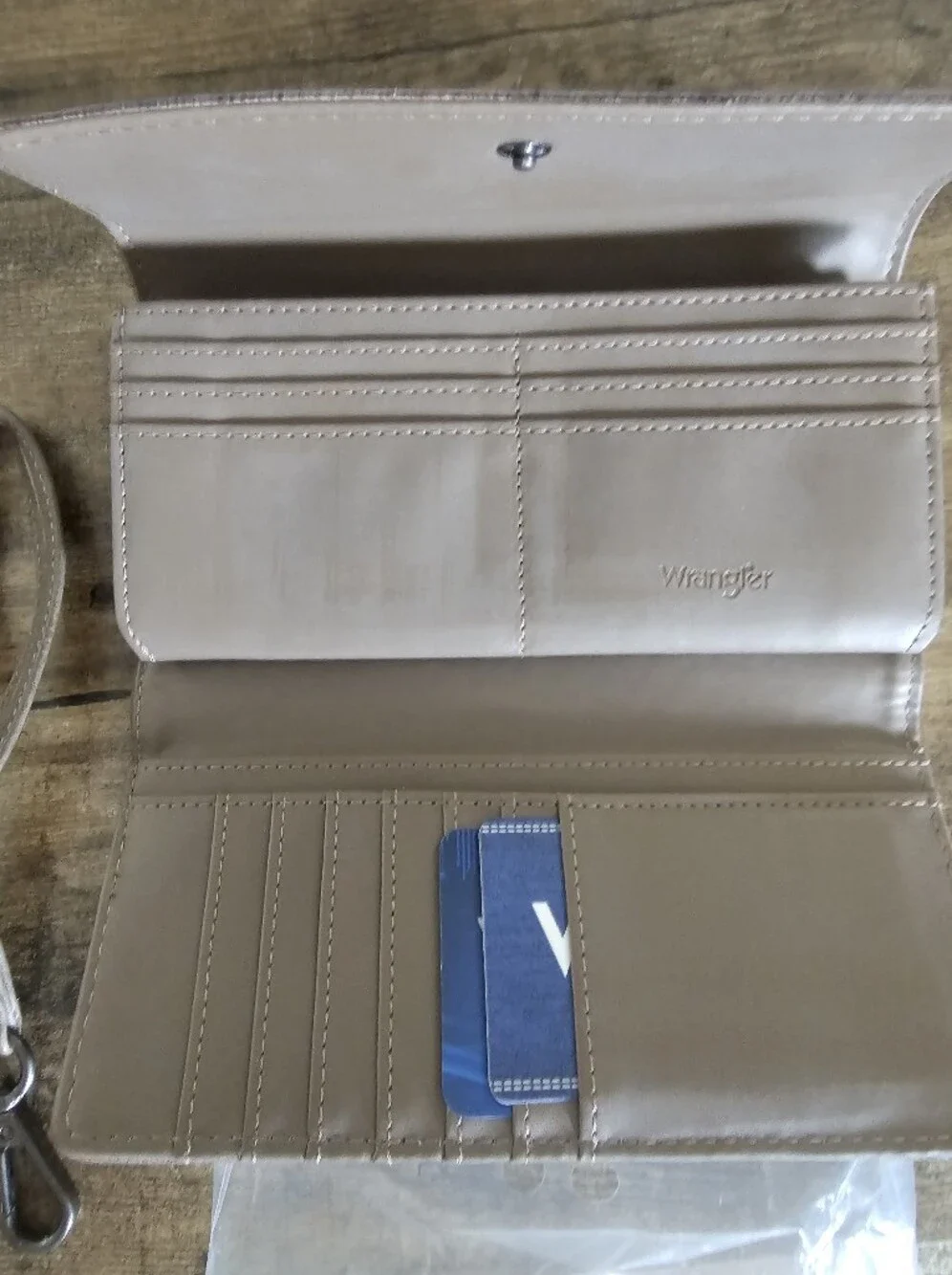 Wrangler compact beige